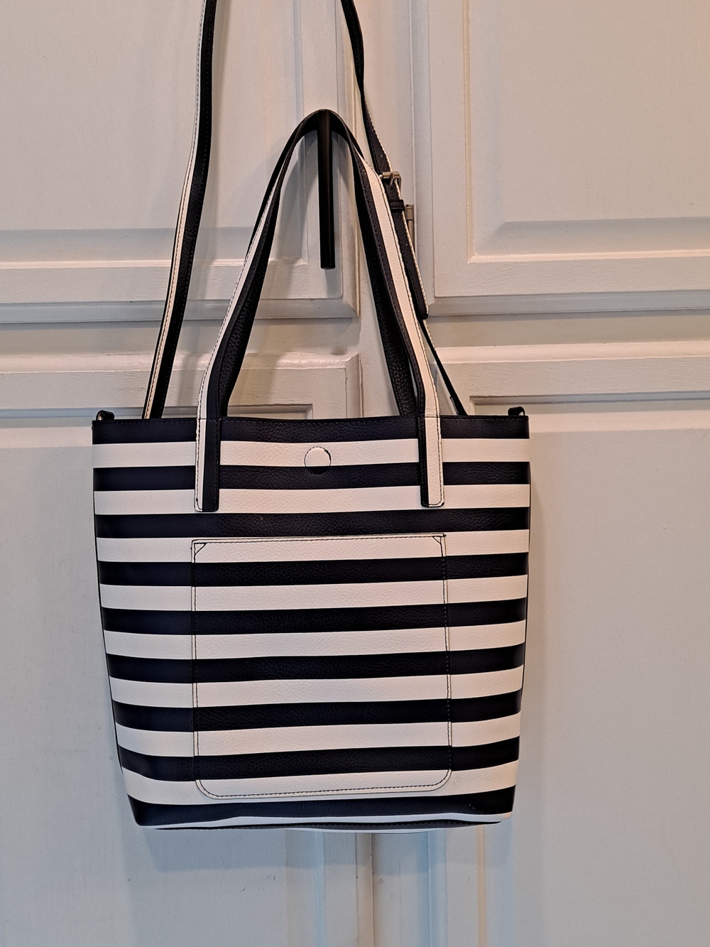 No Boundaries Navy White Stripe Vinyl Dual Strap Pebbled Travel Casual Tote Bag